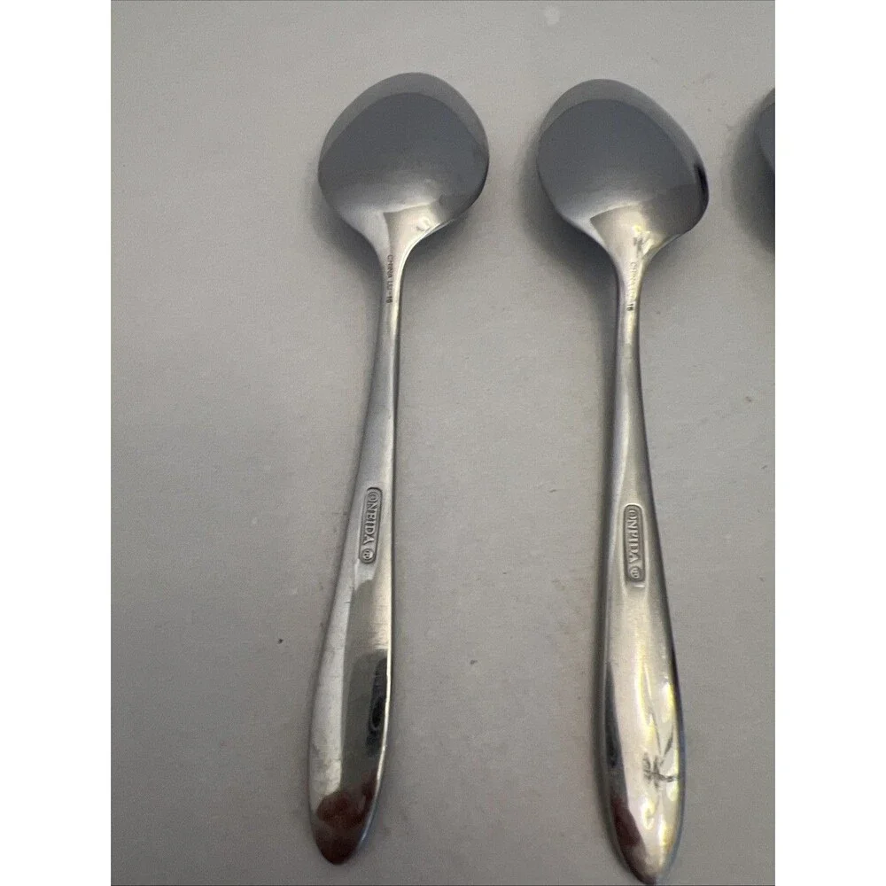 Oneida mooncrest trista